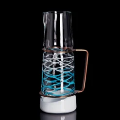 Brocca in vetro verde acqua e latte