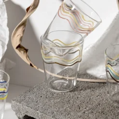 Cabinet De Curiosités Set di 6 bicchieri da acqua con onde colorate