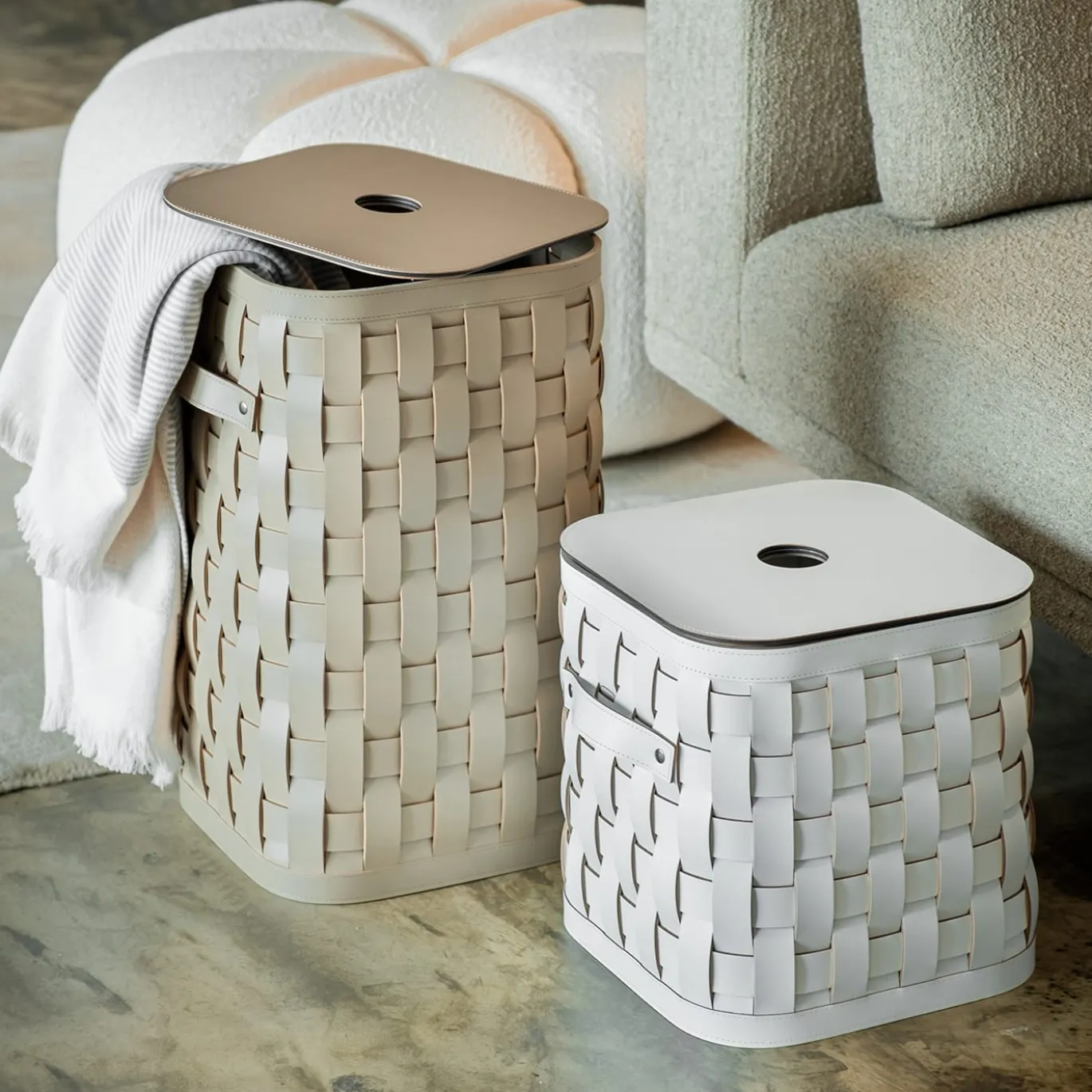 Cesta Portabiancheria Demetra Piccola Quadrata in Pelle Beige