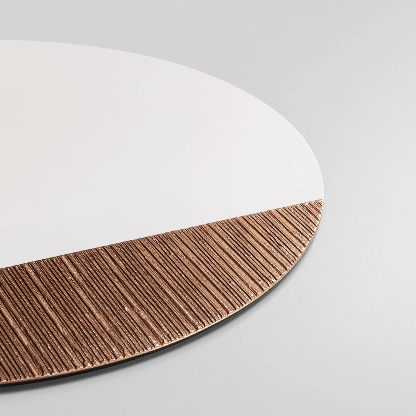 Collezione Tracce - Set di 4 Sottopiattti Rotondi in Rame