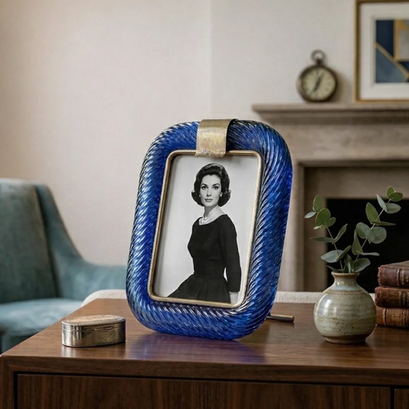 Cornice con Struttura in Ottone Lucido e Vetro a Torciglione Blu