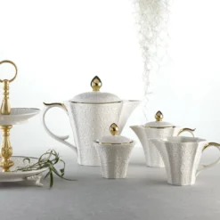 Damasco Caraffa da latte bianca e oro