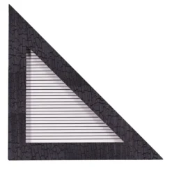 Decorazione da parete a triangolo in legno carbonizzato della collezione ORU