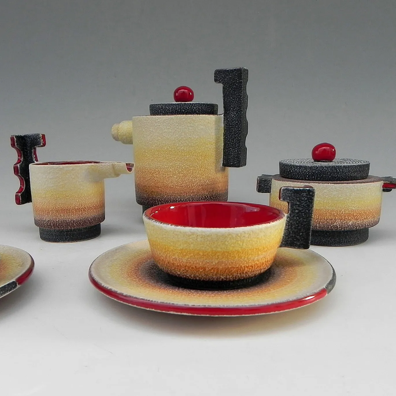 Diulgheroff Set da tè in ceramica futurista per due persone