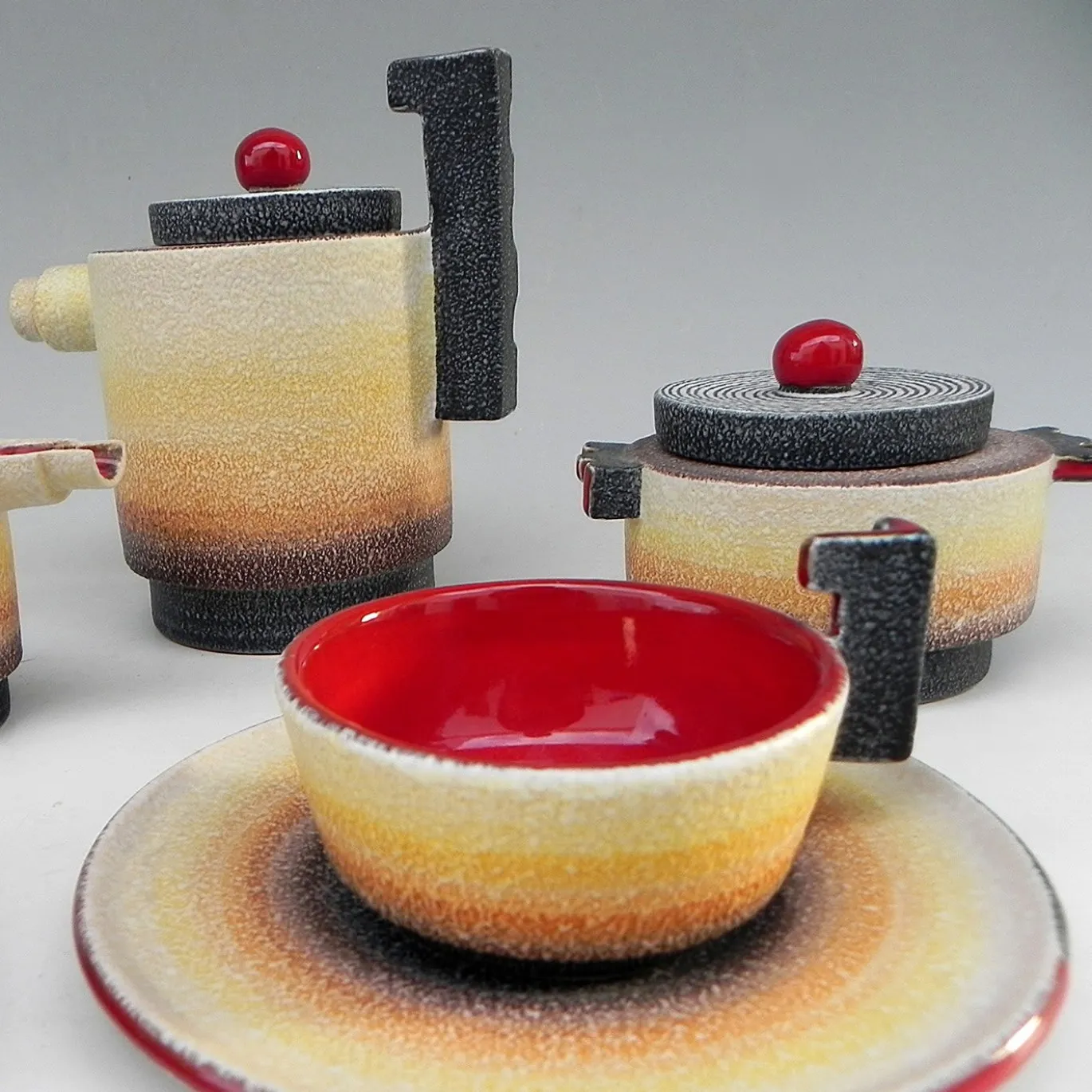 Diulgheroff Set da tè in ceramica futurista per due persone