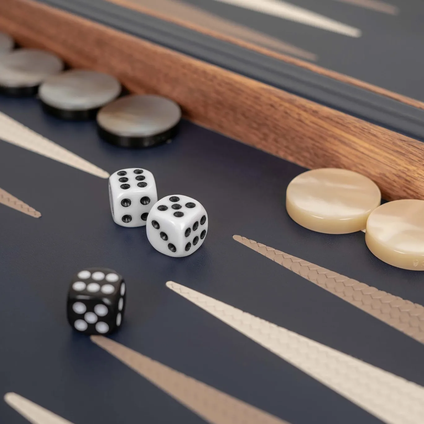 Gioco da tavolo Backgammon blu navy e grigio tortora