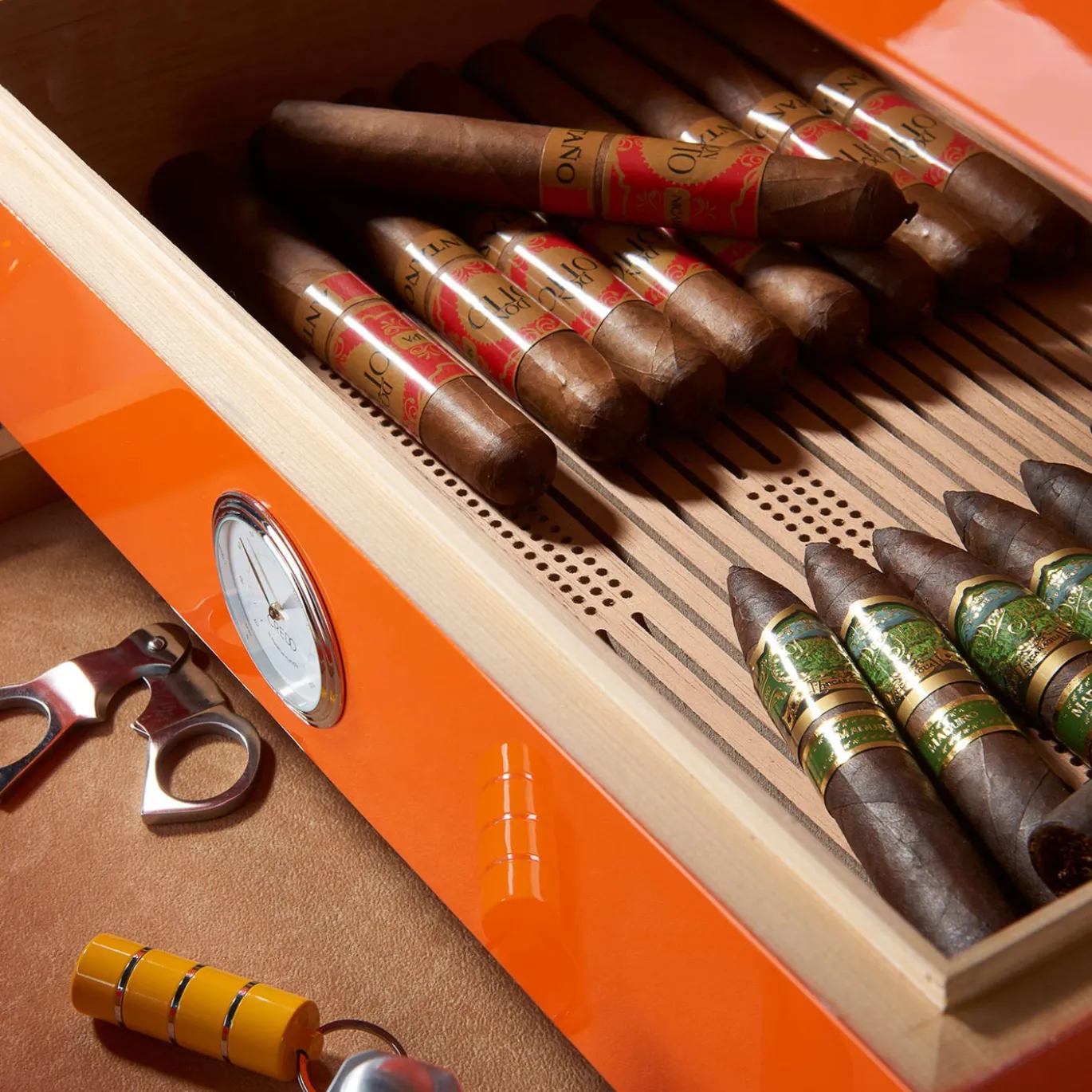 Humidor arancione di ispirazione caraibica (edizione speciale Club)