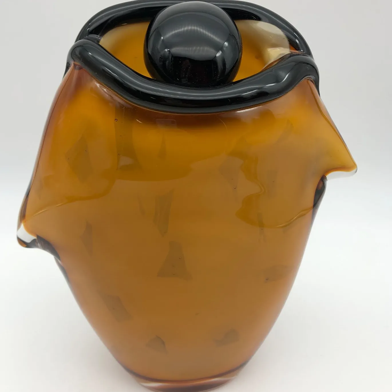 Il vaso d'ambra Eye di Toso Cristiano