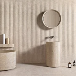 Lavabo a Colonna in Marmo Beige Sartoriale di Federico Peri