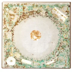 MAPS Square by Day su velluto di seta beige