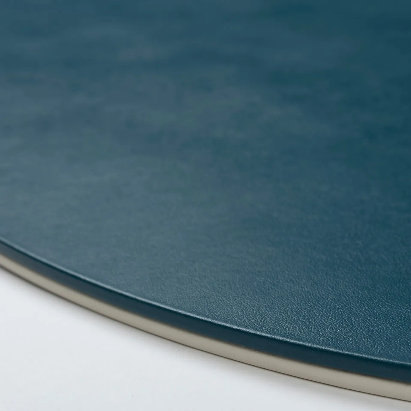 Mondrian Tovaglietta ovale blu Amalfi e bianco Luna