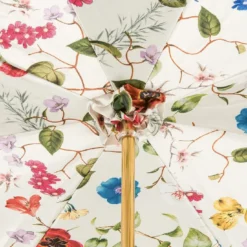 Ombrello con bouquet di fiori