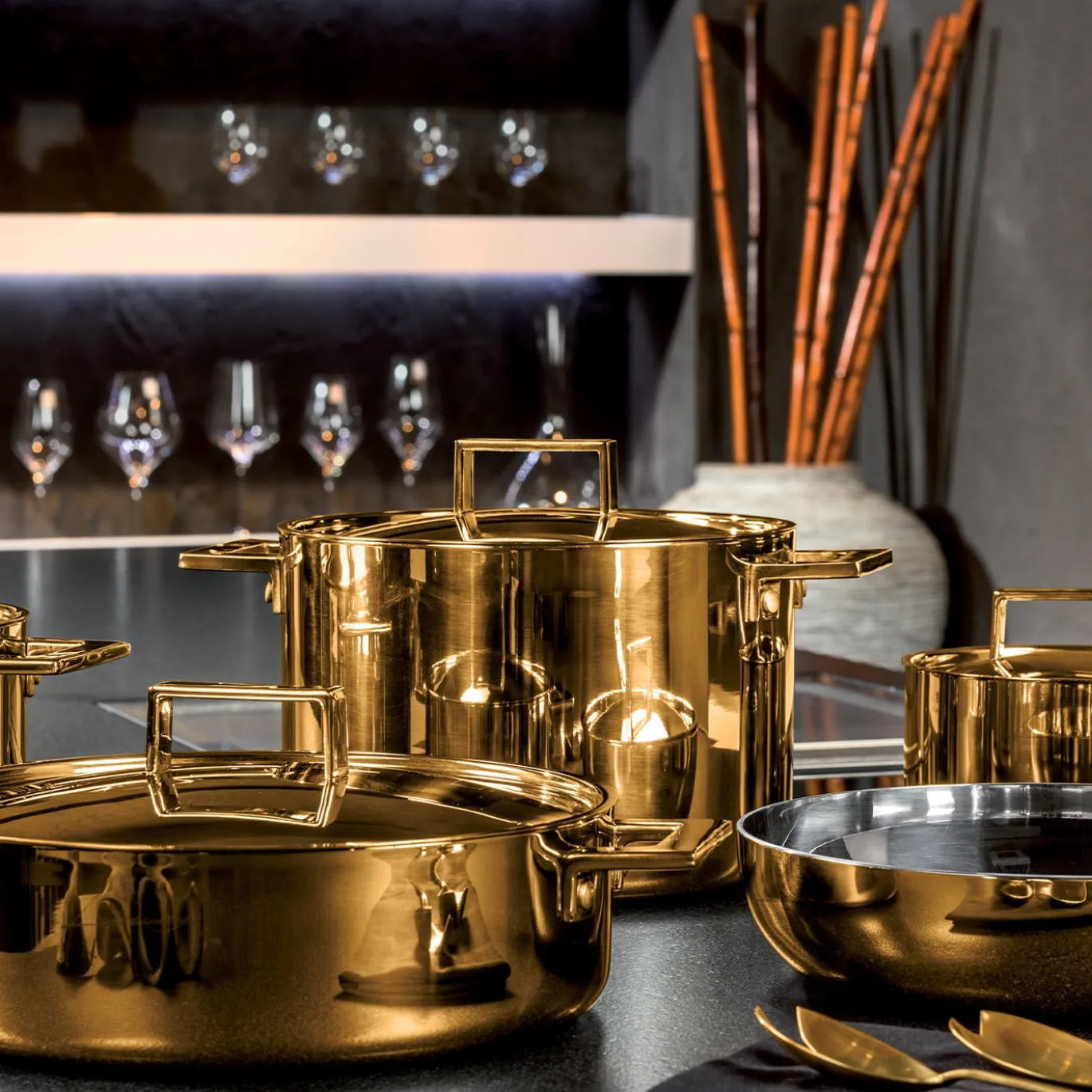 Padella Attiva Gold 24cm con 2 manici e coperchio