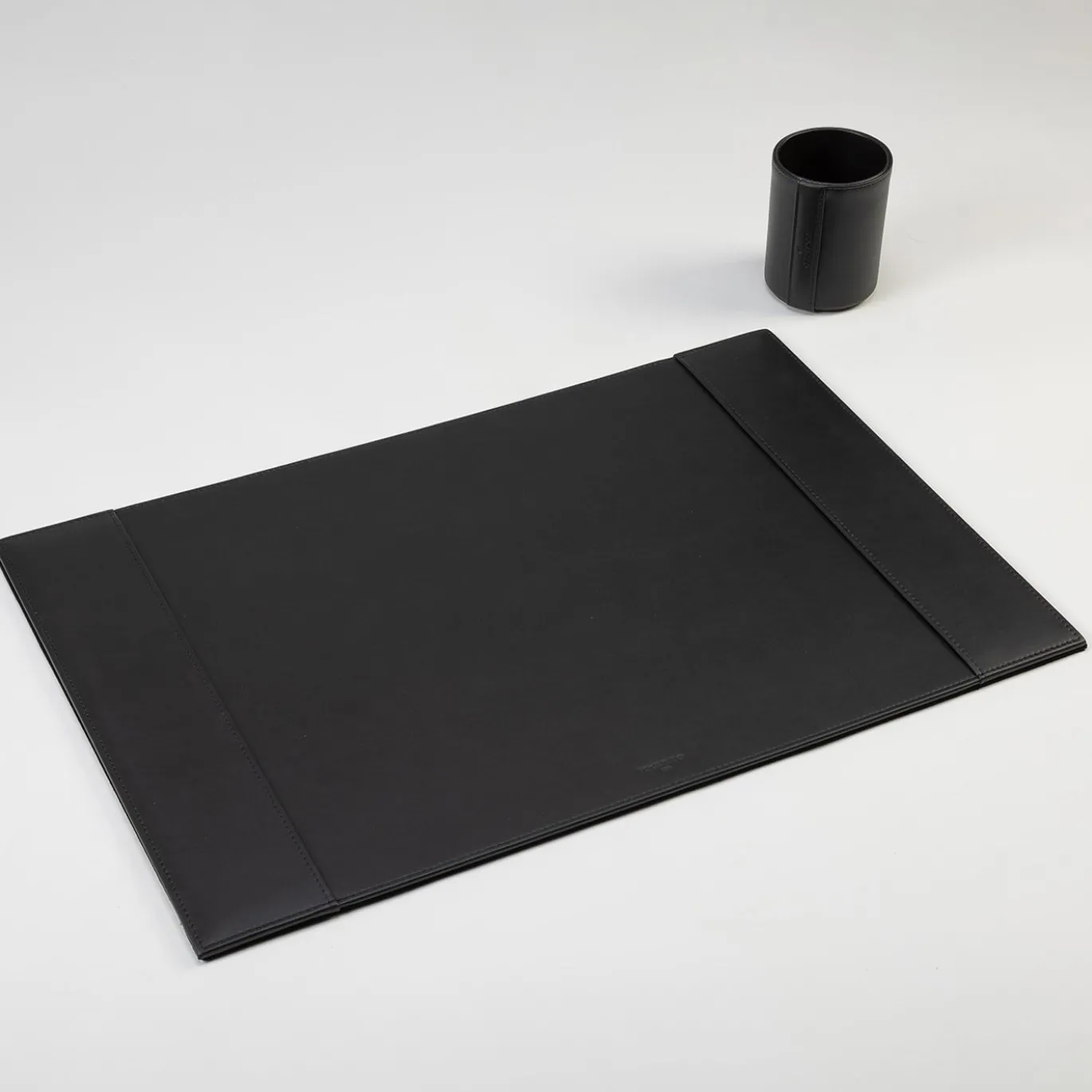 Picasso Notte Black Deskpad