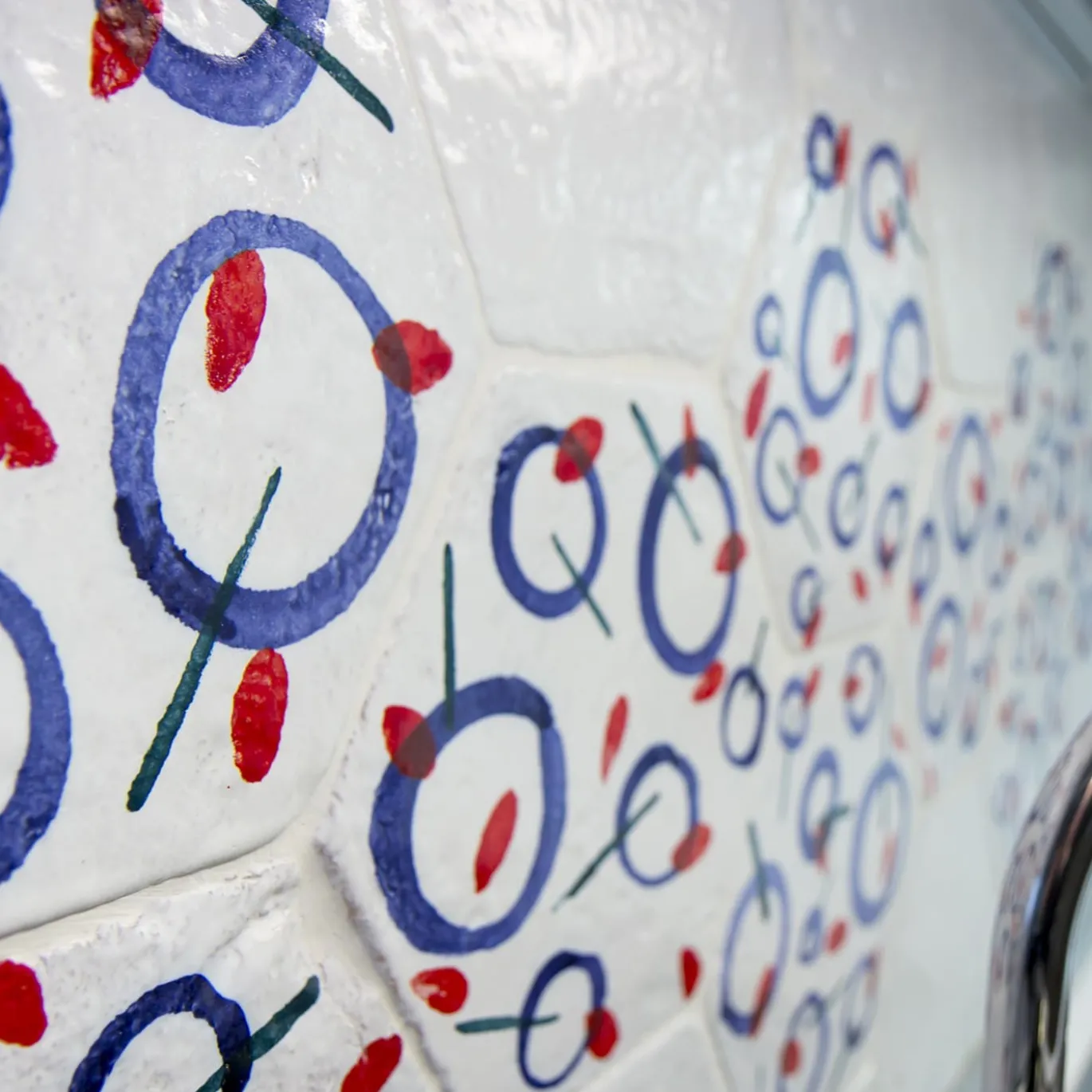 Pinocchio: set di 25 piastrelle esagonali policrome