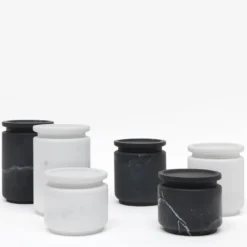 Pyxis Vaso medio bianco Michelangelo di Ivan Colominas