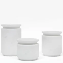 Pyxis Vaso medio bianco Michelangelo di Ivan Colominas