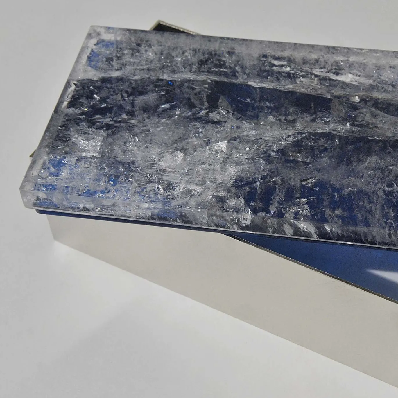 Scatola in ottone di quarzo blu