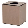 Scatola portafazzoletti quadrata in pelle taupe con coperchio magnetico