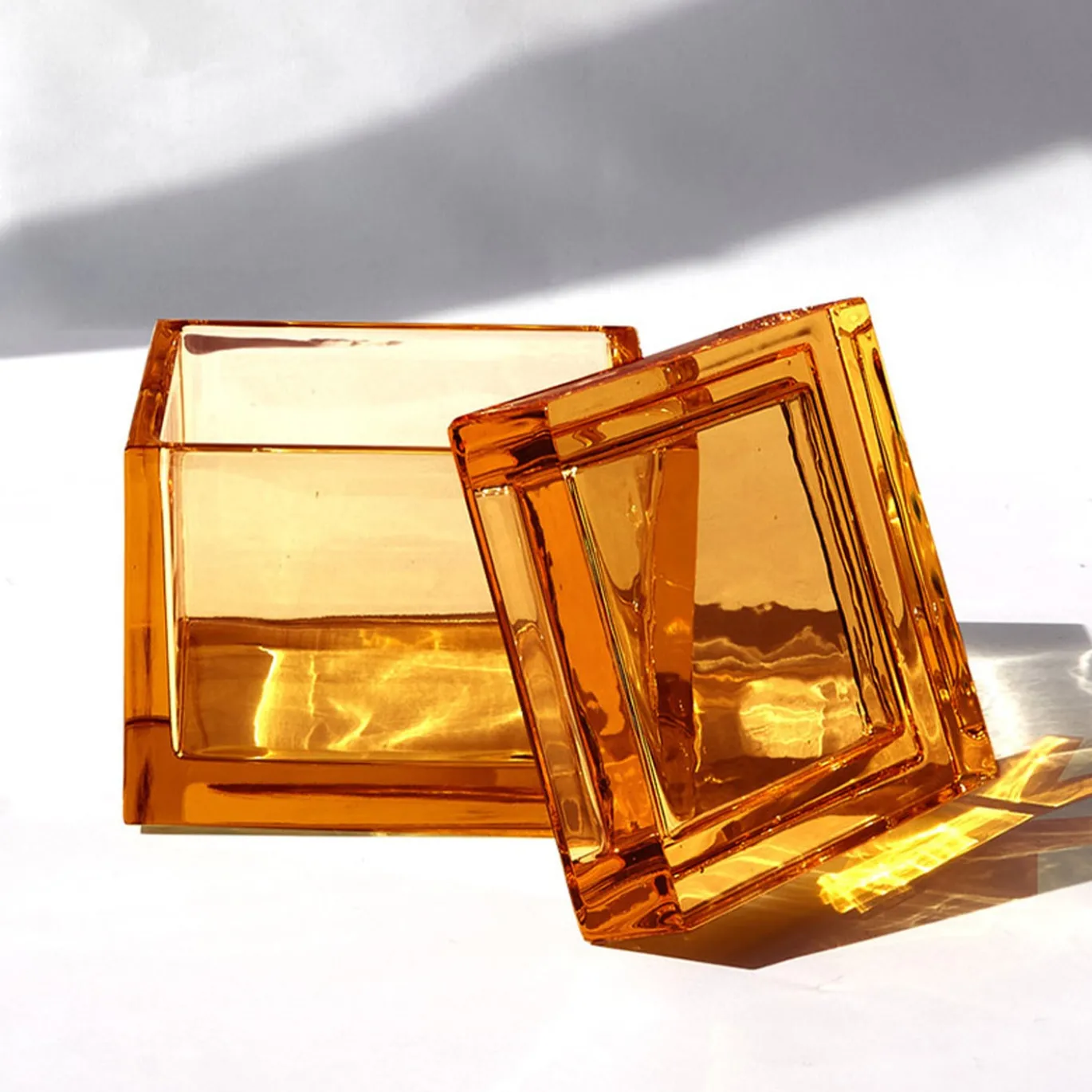 Scatola scultorea in cristallo soffiato a mano Palmi Amber