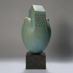 Scultura Adda in gres smaltato turchese