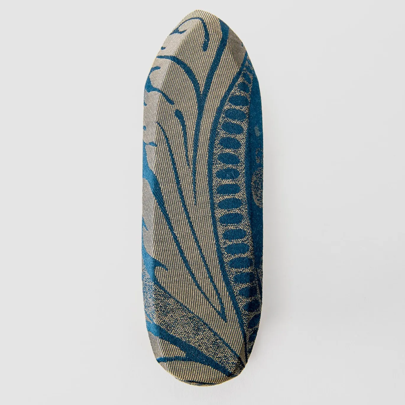 Scultura a vapore Tronchetto 33 in tessuto blu e legno di Briccola