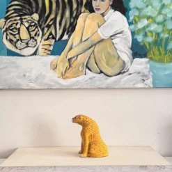 Scultura Cheeta in Ceramica Arancione