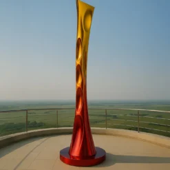 Scultura concava Koilos in acciaio inossidabile rossa e dorata