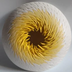 SCULTURA DA PARETE IN RICCIO DI MARE - BIANCO E GIALLO