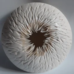 SCULTURA DA PARETE IN RICCIO DI MARE - BIANCO