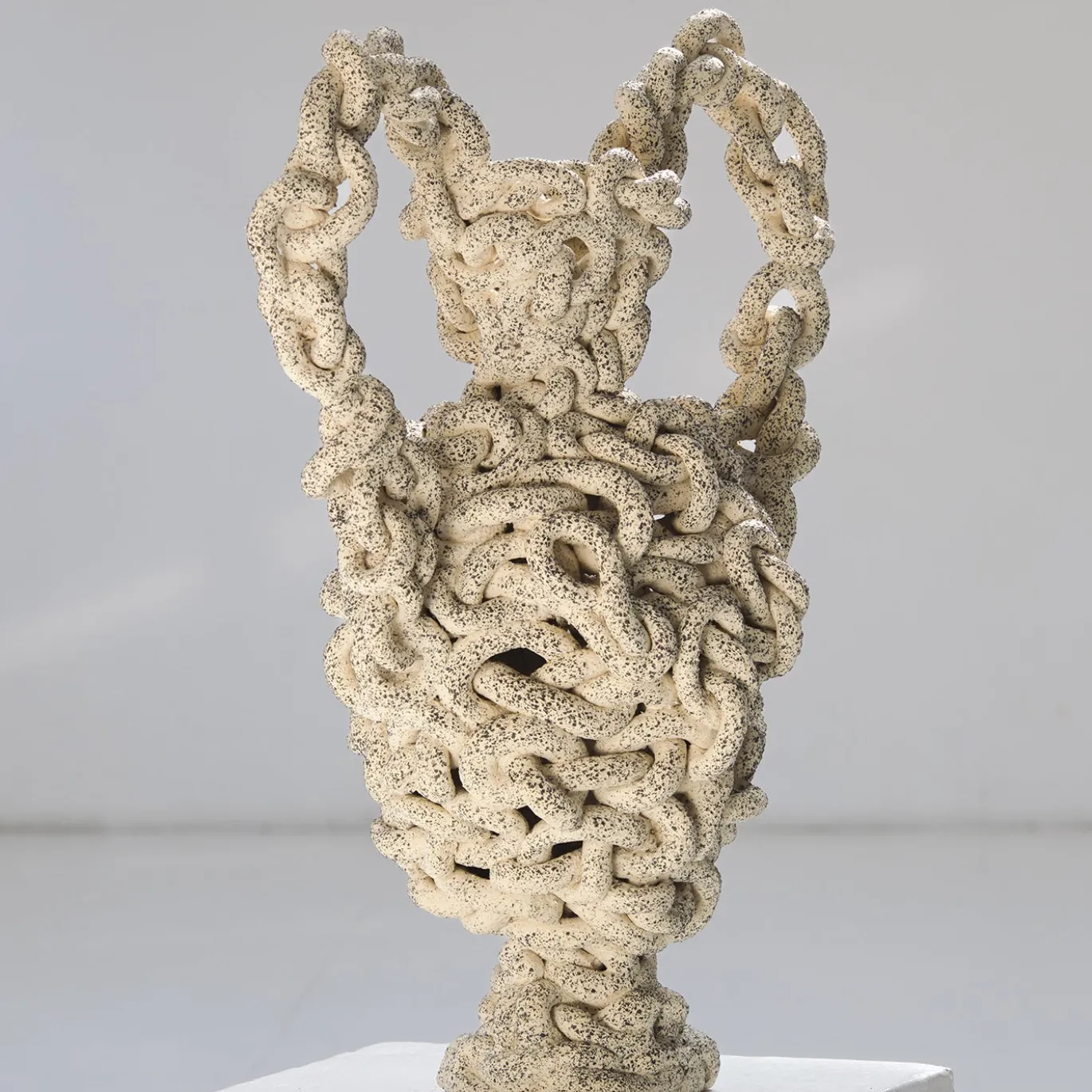 Scultura La Grande Indigestione LGI#04 in Grès Avorio