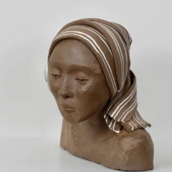 Scultura Laylah in Ceramica