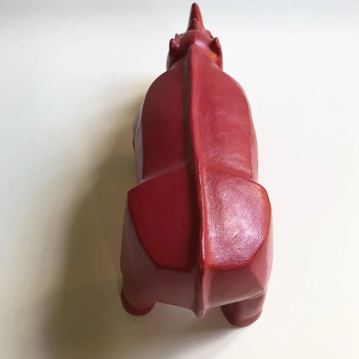 Scultura Rinoceronte in Ceramica Rossa