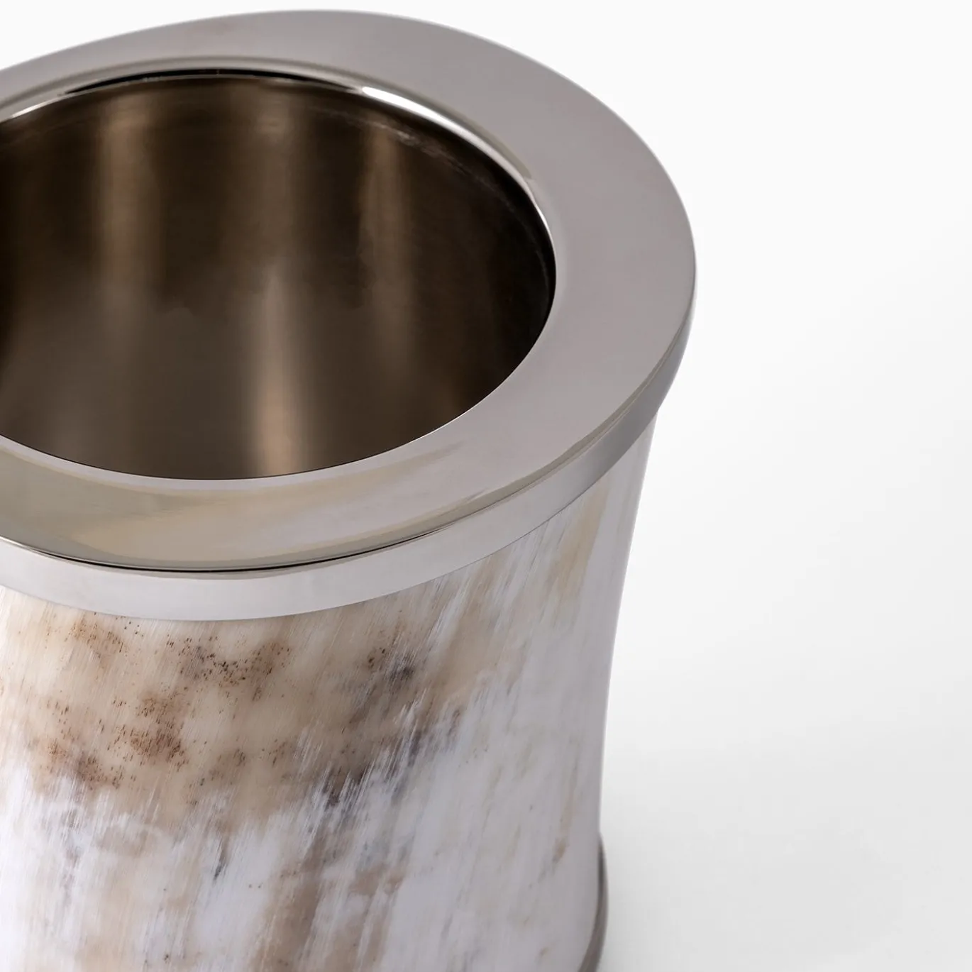 Secchiello per il ghiaccio in corno e ottone