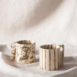 Set da 2 tazze Staines and Lines Glaze Hole