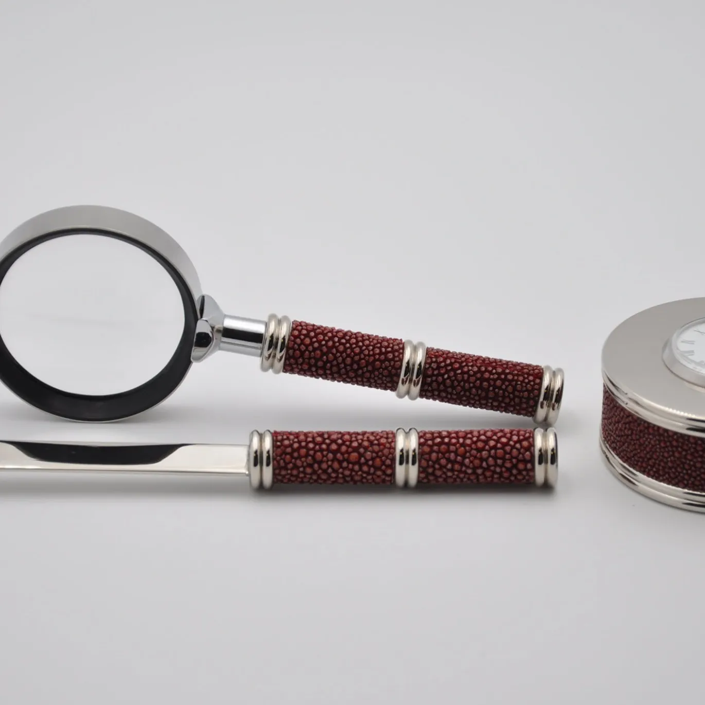 Set di accessori da scrivania Galucharme #3 di Nino Basso