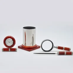 Set di accessori da scrivania Essenze di Nino Basso