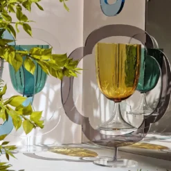 Set di 4 bicchieri da vino a petali color ambra