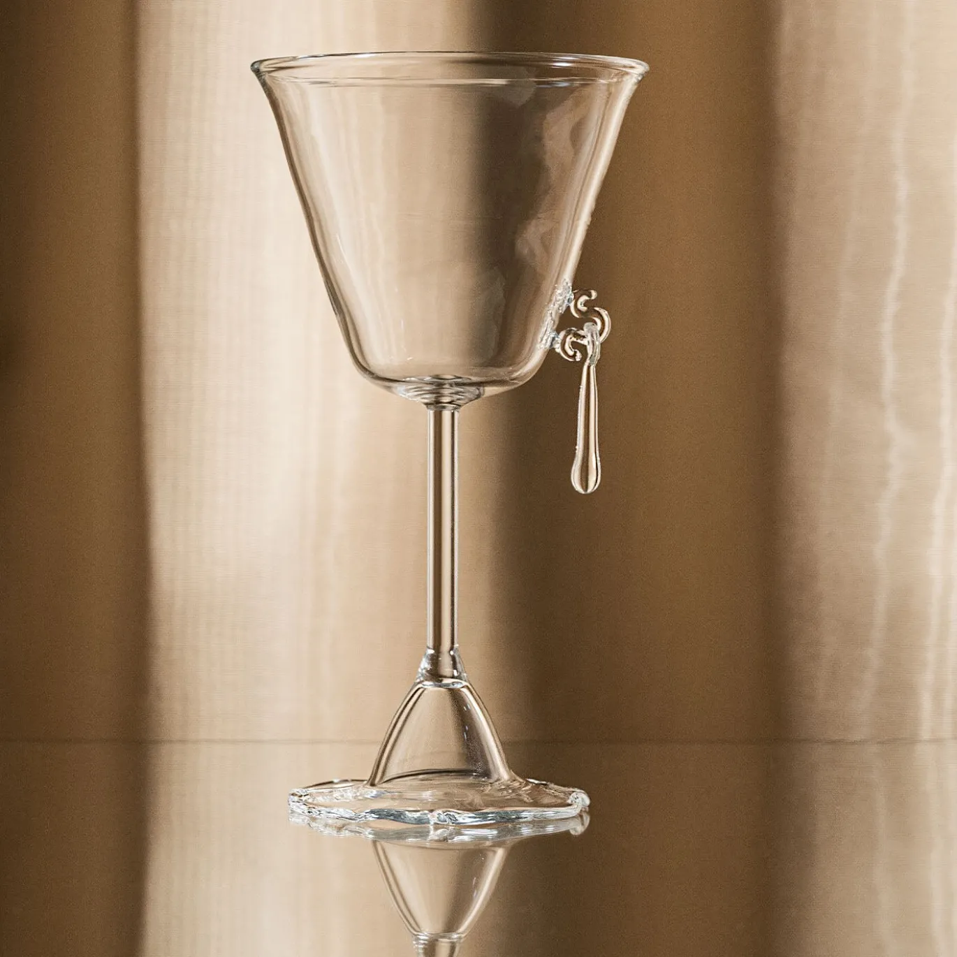 Set di 2 bicchieri da vino Sospesa