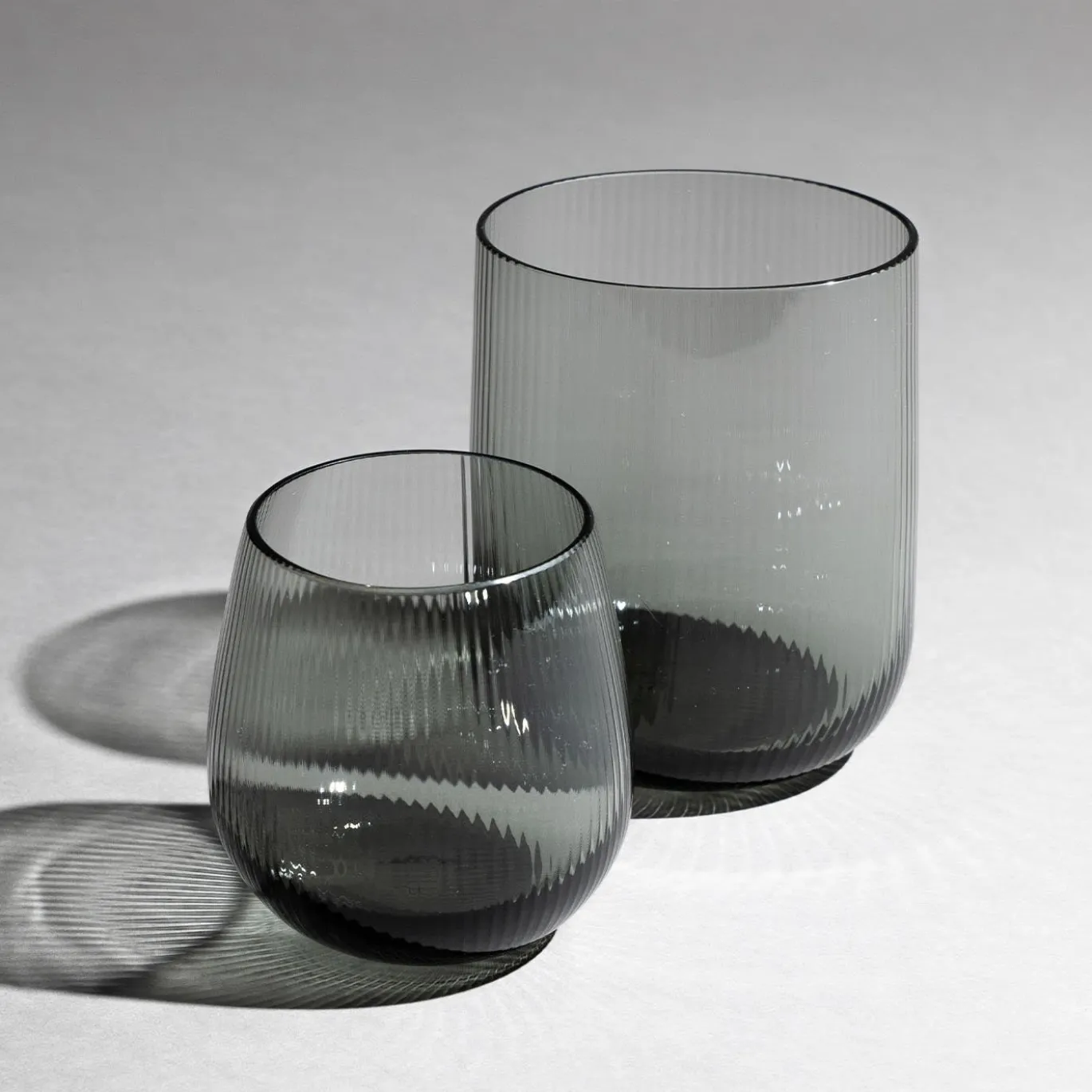 Set di 2 bicchieri grandi Stilla Liquida Steel Gray Di Federico Peri