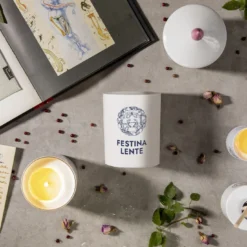 Set di 2 candele bianche La Signora