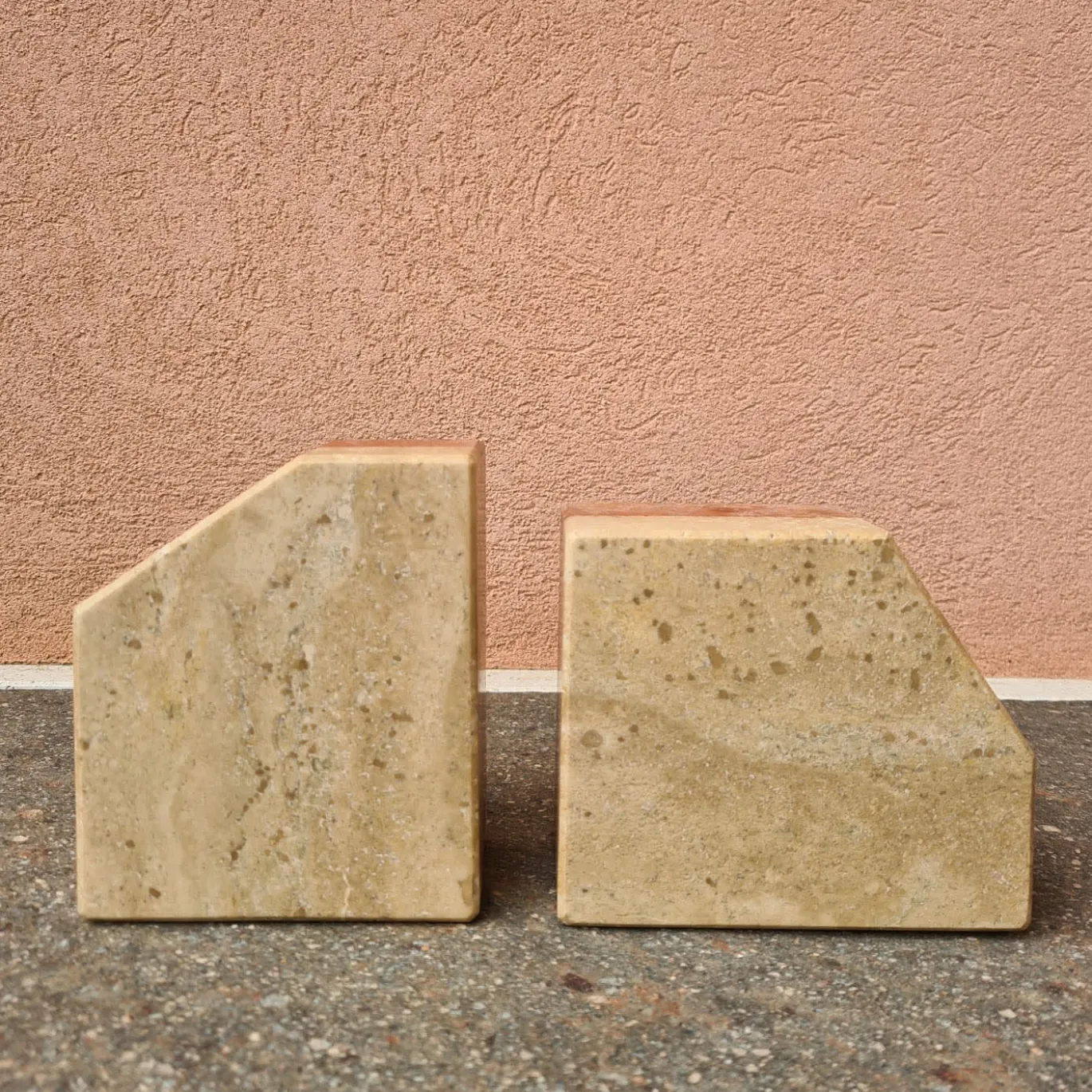 Set di 2 Fermalibri D-ENDS in Travertino Romano e Persiano