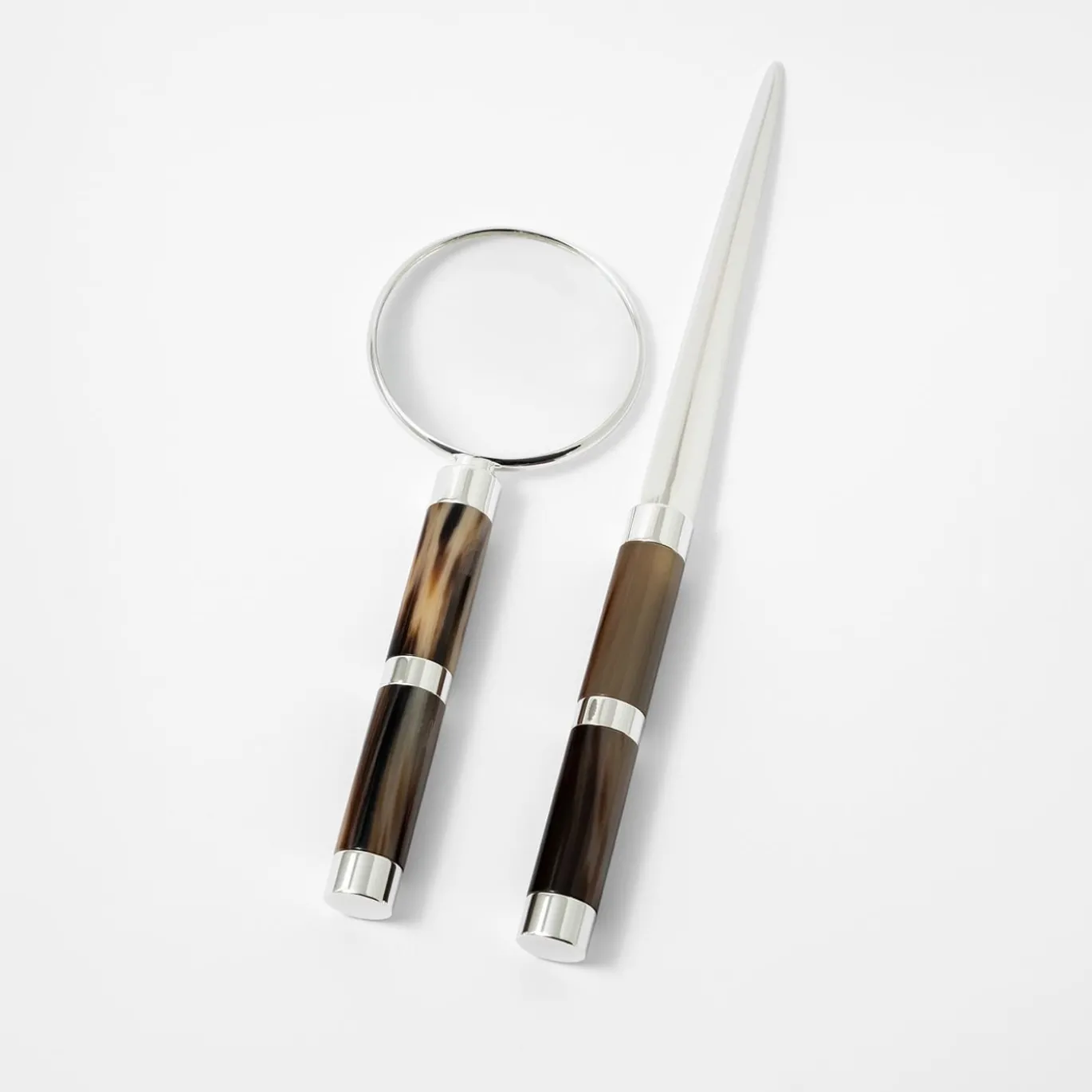 Set di lenti d'ingrandimento e tagliacarte