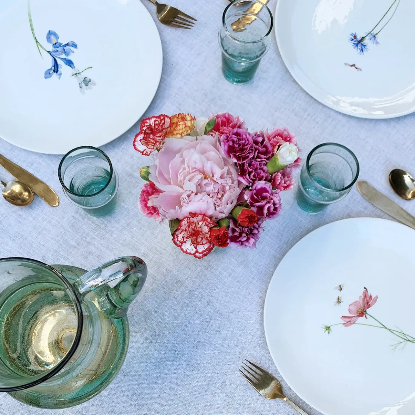 Set di 12 Piatti da Dessert Bloom in Ceramica Bianca