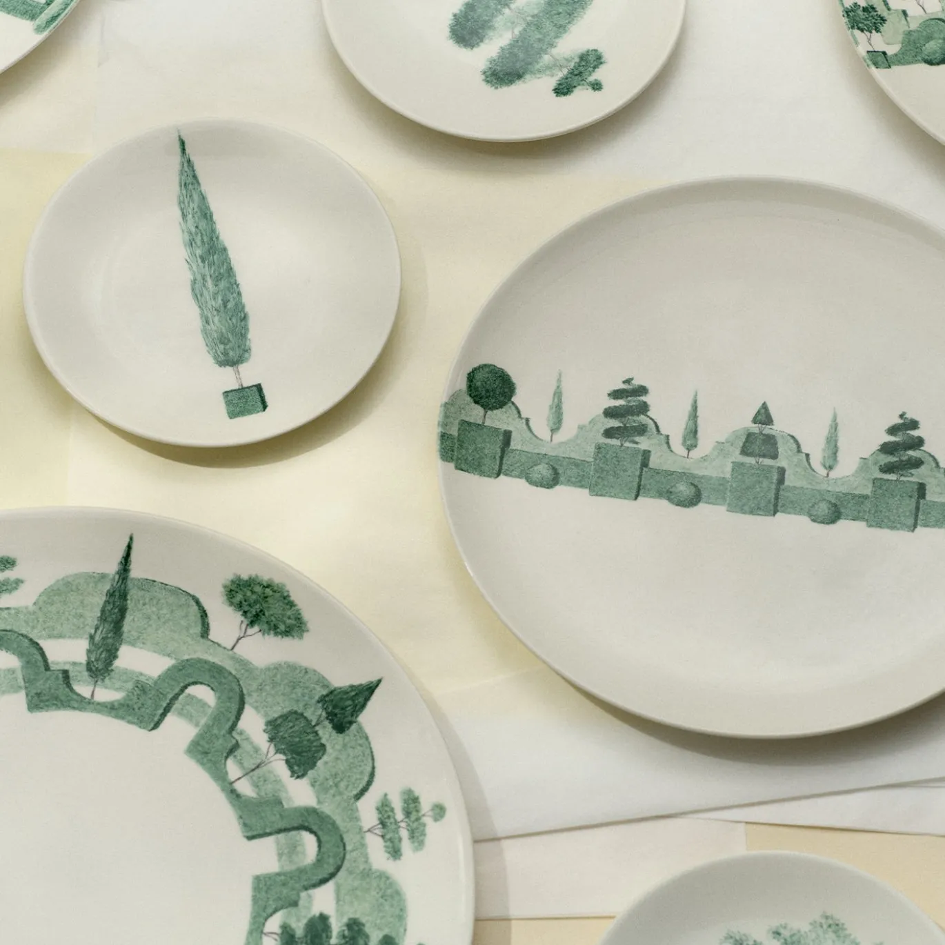 Set di 4 piatti piani rotondi Jardin à l'Italienne in ceramica verde
