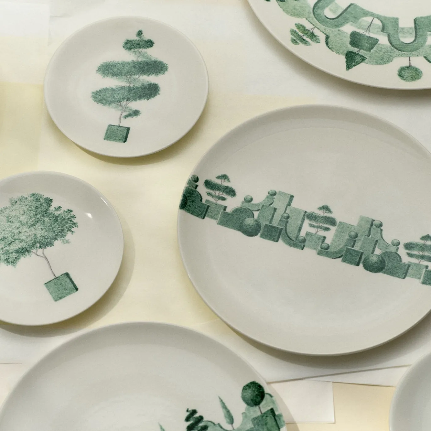 Set di 4 piatti piani rotondi Jardin à l'Italienne in ceramica verde