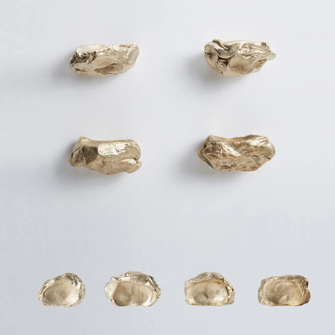 Set di 4 pomelli in ottone per porte Impronta #4 di Nicole Valenti