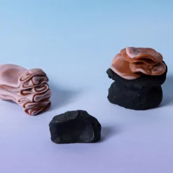 Set di 4 pomelli neri per porte Impronta #2 di Nicole Valenti