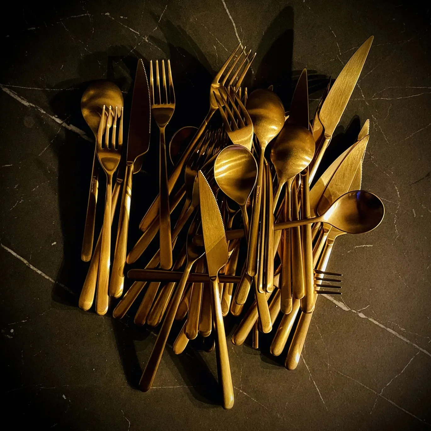 Set di posate 5 pezzi Linea Brushed Ice Oro