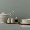 Set di saliera e pepiera in ceramica bianca